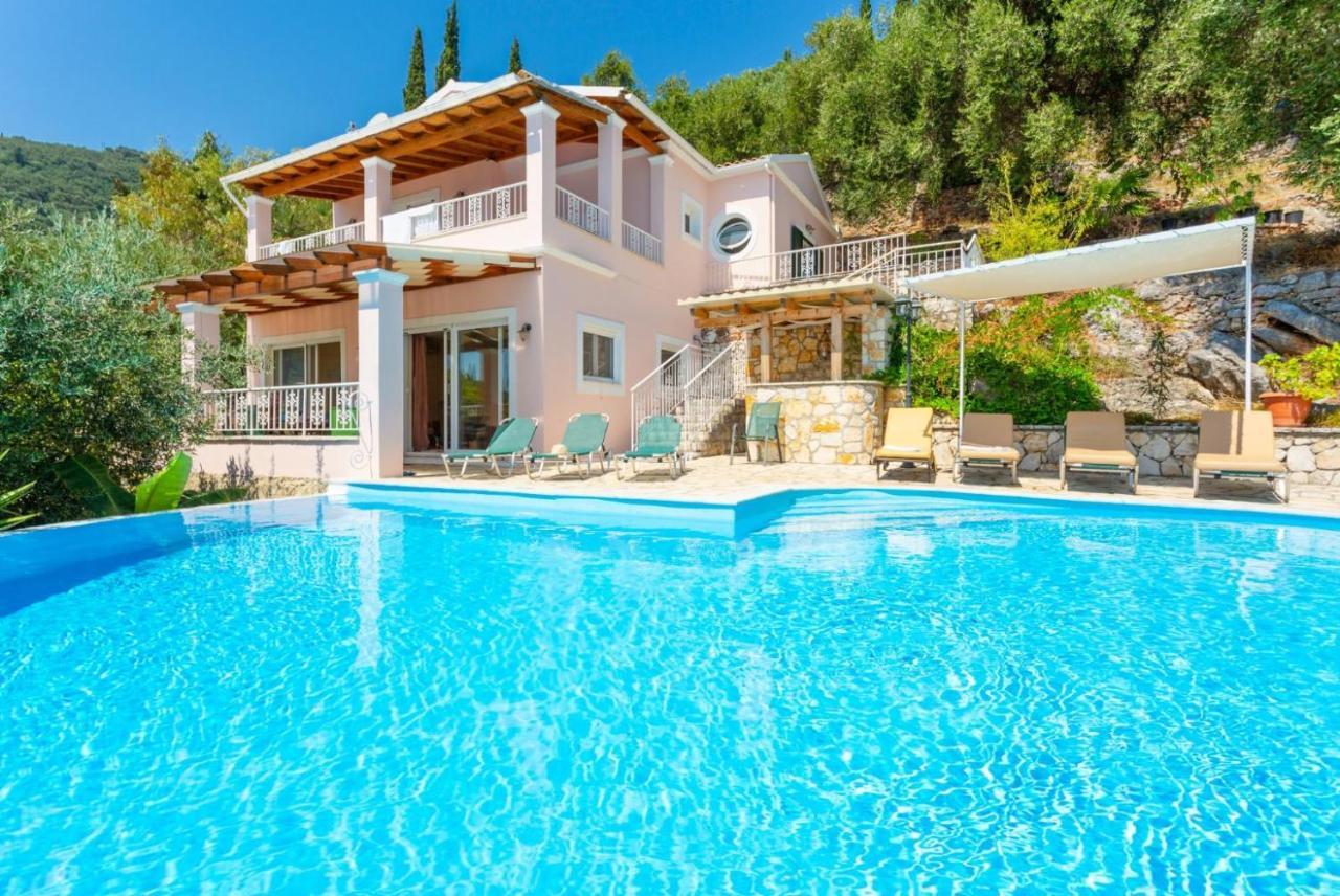 Villa Petros Katavolos Exterior photo